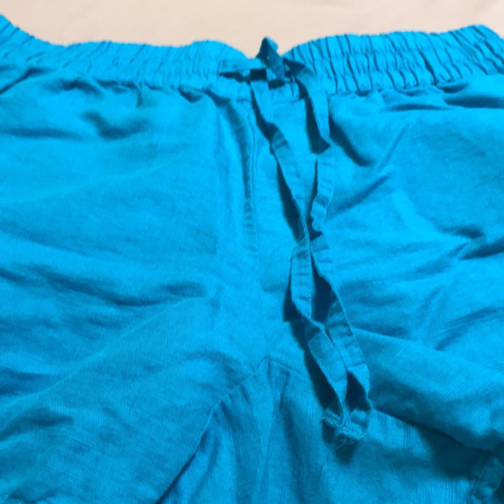 Crown and Ivy slip on shorts